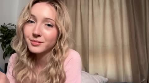 Snapshot of princessmood chatting on 25, 4, 2026 Kate online show from 25, 4, 2026