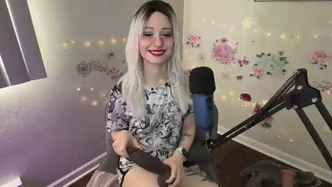 Snapshot of princessstarrxxx chatting on 1, 7, 2026 Starr online show from 1, 7, 2026