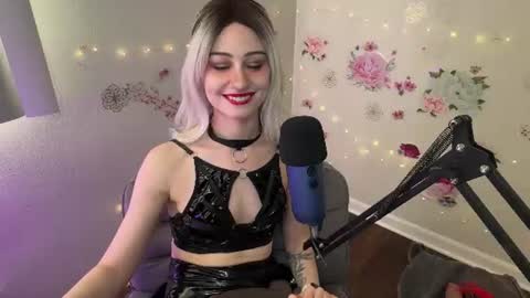Snapshot of princessstarrxxx chatting on 21, 7, 2026 Starr online show from 21, 7, 2026