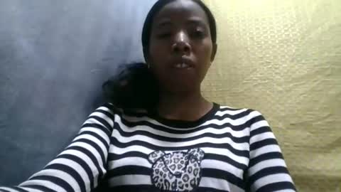 prisca880319 online show from 25, 4, 2026