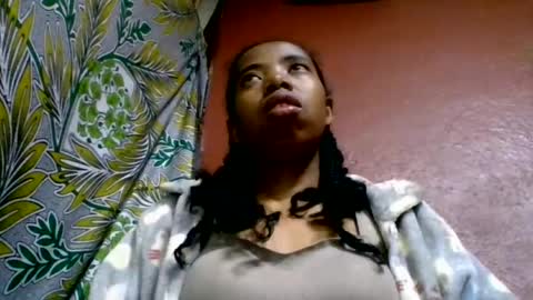 Snapshot of prisca880319 chatting on 1, 7, 2026 prisca880319 online show from 1, 7, 2026