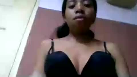 Snapshot of prisca880319 chatting on 17, 7, 2026 prisca880319 online show from 17, 7, 2026