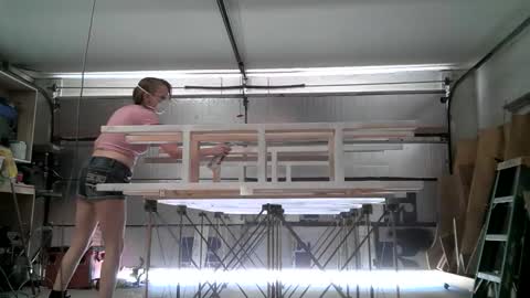 Snapshot of properfuct chatting on 21, 4, 2026 Properfuct online show from 21, 4, 2026