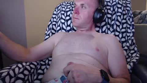 Snapshot of proutlesex chatting on 11, 5, 2026 DesertRat online show from 11, 5, 2026