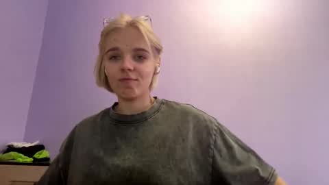 Scarlet online show from 21, 12, 2025