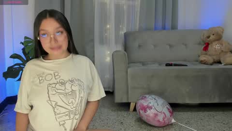    INDEPENDENT MODEL online show from 14, 12, 2024