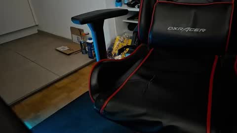 Snapshot of pryli27 chatting on 1, 4, 2026 pryli27 online show from 1, 4, 2026