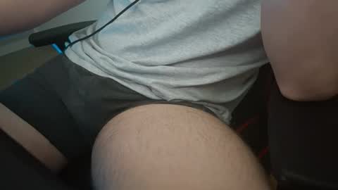 Snapshot of pryli27 chatting on 7, 4, 2026 pryli27 online show from 7, 4, 2026