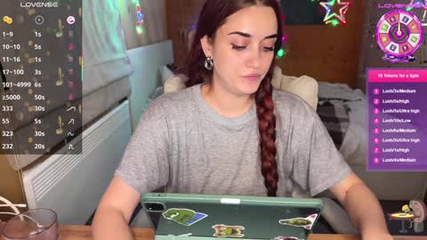 Snapshot of ps4pro chatting on 5, 2, 2025 Queen of Pain online show from 5, 2, 2025