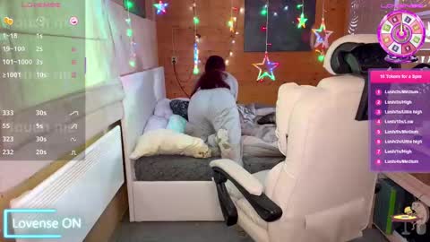 Snapshot of ps4pro chatting on 17, 2, 2025 Queen of Pain online show from 17, 2, 2025