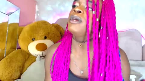 Snapshot of puca_eboony chatting on 3, 2, 2025 pucca online show from 3, 2, 2025