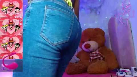 Snapshot of puca_eboony chatting on 12, 9, 2025 pucca online show from 12, 9, 2025