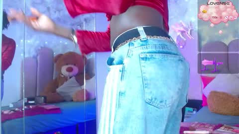 Snapshot of puca_eboony chatting on 16, 12, 2025 pucca online show from 16, 12, 2025