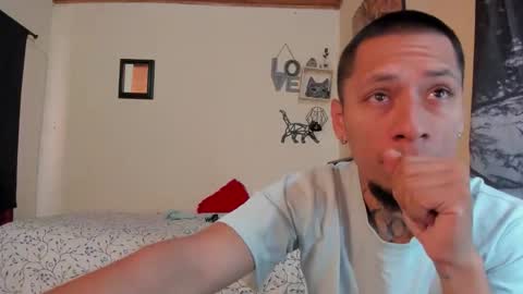 Snapshot of puccaygaru69 chatting on 4, 4, 2026 puccaygaru69 online show from 4, 4, 2026