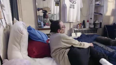 Snapshot of puff0169 chatting on 2, 4, 2026 puff0169 online show from 2, 4, 2026