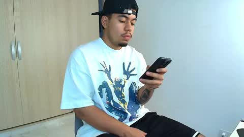 Snapshot of pull_bershh chatting on 24, 4, 2026 pull_bershh online show from 24, 4, 2026