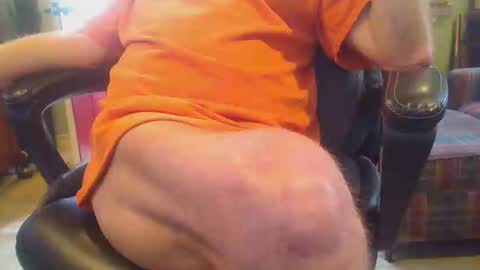 Snapshot of pulltoy1 chatting on 6, 1, 2026 pulltoy1 online show from 6, 1, 2026