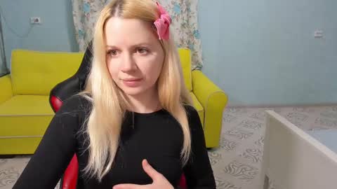 Snapshot of puma4ka chatting on 12, 3, 2025 Victoria online show from 12, 3, 2025