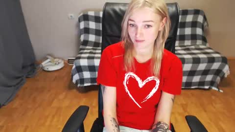 Snapshot of puma_ma chatting on 14, 1, 2025 Polly online show from 14, 1, 2025