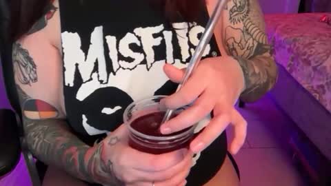 Pumpkin bunny online show from 8, 3, 2026