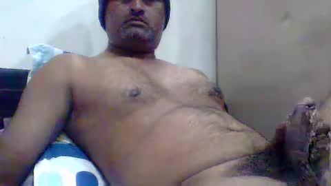 Snapshot of puneguyoncam chatting on 1, 6, 2026 puneguyoncam online show from 1, 6, 2026