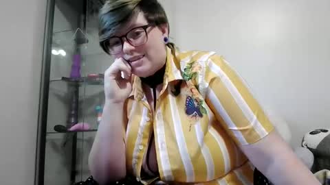 Snapshot of pupghostt chatting on 17, 12, 2025 PupGhostt online show from 17, 12, 2025