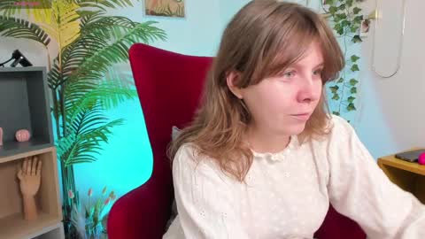 constant schedule Wednesday  Friday  Saturday  Sunday  The Rosemarie online show from 4, 4, 2026