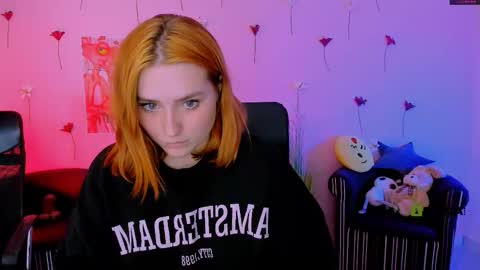 Snapshot of pure_radiance chatting on 12, 3, 2026 Ask me3 online show from 12, 3, 2026