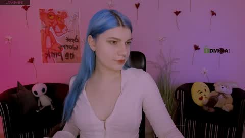 Snapshot of pure_radiance chatting on 4, 4, 2026 Ask me3 online show from 4, 4, 2026