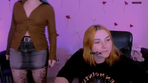 Snapshot of pure_radiance chatting on 7, 4, 2026 Ask me3 online show from 7, 4, 2026