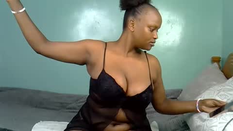 Snapshot of pure_seductive1202 chatting on 20, 4, 2026 Essy online show from 20, 4, 2026