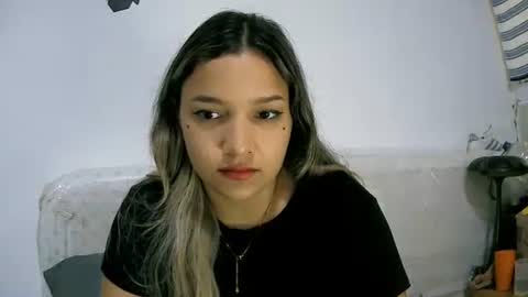 Snapshot of purple_23 chatting on 31, 3, 2026 Lizzy online show from 31, 3, 2026