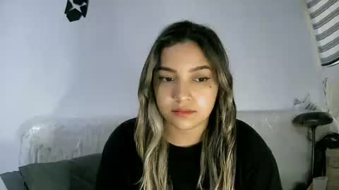 Snapshot of purple_23 chatting on 4, 4, 2026 Lizzy online show from 4, 4, 2026