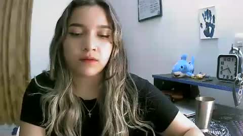 Snapshot of purple_23 chatting on 14, 4, 2026 Lizzy online show from 14, 4, 2026