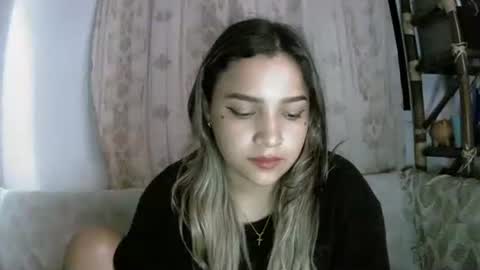 Snapshot of purple_23 chatting on 21, 4, 2026 Lizzy online show from 21, 4, 2026