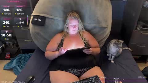 Snapshot of purplestmonkey chatting on 16, 9, 2025 purplestmonkey online show from 16, 9, 2025