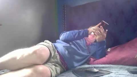 Snapshot of pussy_licker0127 chatting on 28, 4, 2026 Mark online show from 28, 4, 2026