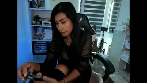 Snapshot of pussycash chatting on 2, 4, 2026 POCCA online show from 2, 4, 2026