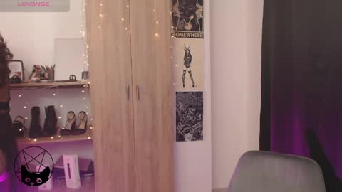 Snapshot of pussycat420_ chatting on 2, 4, 2026 Mari online show from 2, 4, 2026