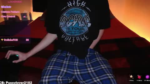 pussylover2182 online show from 19, 11, 2025