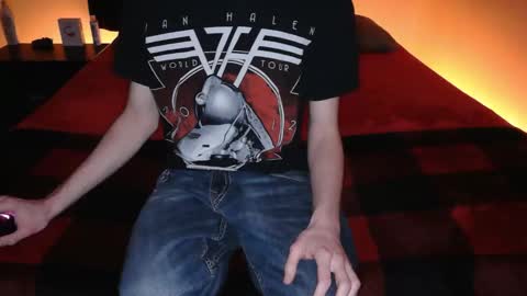 pussylover2182 online show from 4, 3, 2026