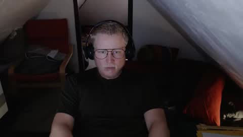 Snapshot of pussylovercb chatting on 22, 9, 2025 pussylovercb online show from 22, 9, 2025