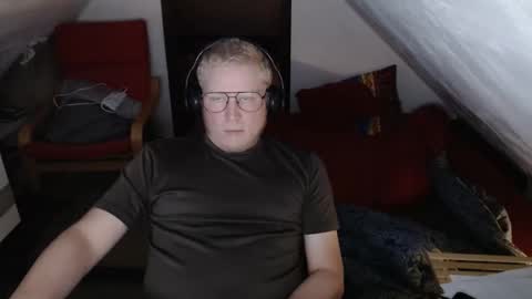 Snapshot of pussylovercb chatting on 24, 9, 2025 pussylovercb online show from 24, 9, 2025