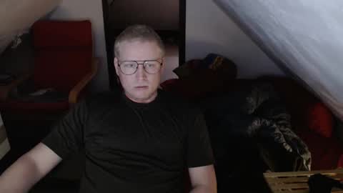 Snapshot of pussylovercb chatting on 4, 11, 2025 pussylovercb online show from 4, 11, 2025