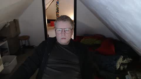 Snapshot of pussylovercb chatting on 9, 4, 2026 pussylovercb online show from 9, 4, 2026