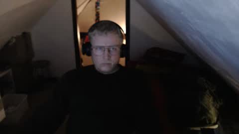 Snapshot of pussylovercb chatting on 12, 4, 2026 pussylovercb online show from 12, 4, 2026