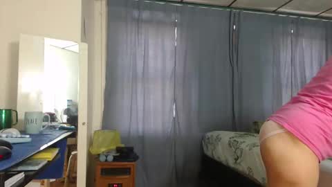 Snapshot of putiputi4u chatting on 4, 4, 2026 putiputi4u online show from 4, 4, 2026