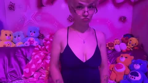 Snapshot of pvnkpixie chatting on 17, 9, 2025 pvnkpixie online show from 17, 9, 2025