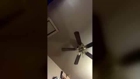 Snapshot of pyrex8 chatting on 14, 12, 2025 pyrex8 online show from 14, 12, 2025