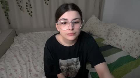 Snapshot of pyro_flerrr chatting on 29, 4, 2026 Ava online show from 29, 4, 2026